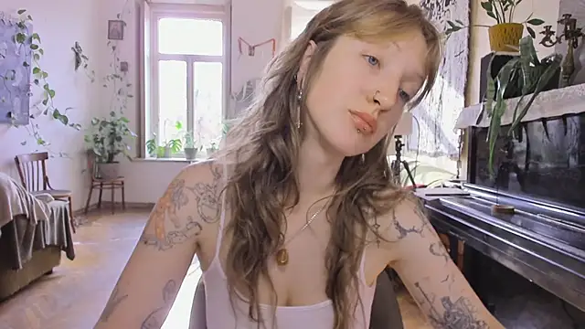 Miranda2 0 online show from November 29, 8:17 am