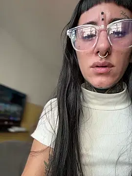 Snapshot of samisamsx chatting on October 18, 4:19 pm samisamsx online show from October 18, 4:19 pm