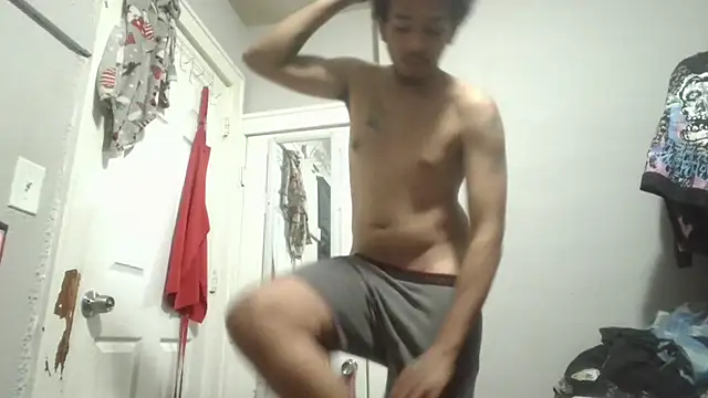 Snapshot of bigdickjojo69 chatting on June 14, 1:58 am bigdickjojo69 online show from June 14, 1:58 am