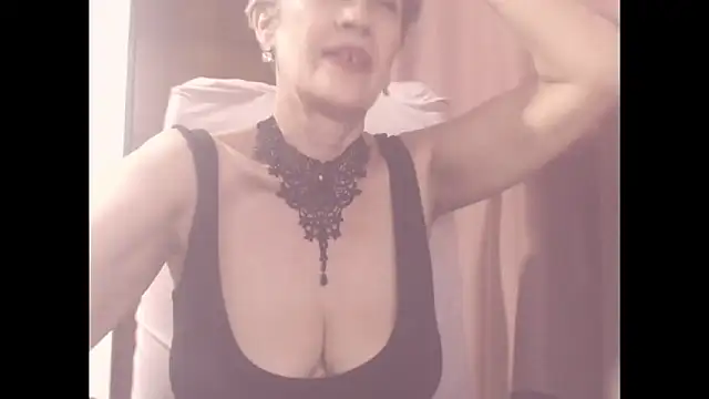 belleblondmature online show from December 19, 2:13 pm