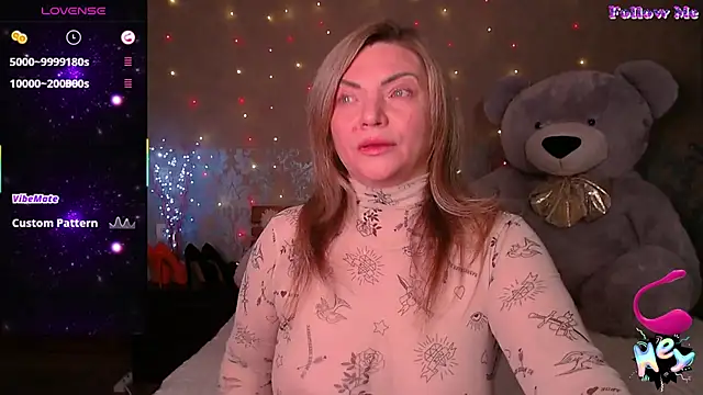 KristiOwen online show from February 4, 12:49 am