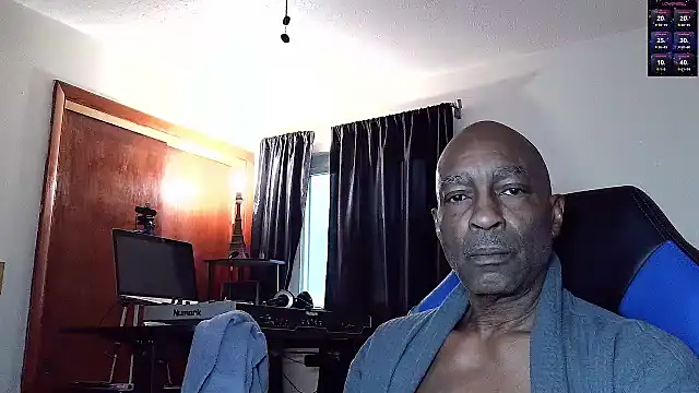 longdick4you8686 online show from March 23, 12:20 pm