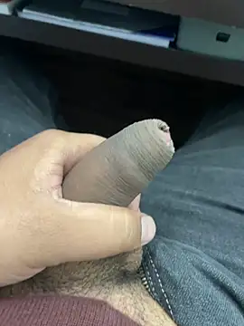 Snapshot of kavilv69fuck chatting on December 23, 10:42 am kavilv69fuck online show from December 23, 10:42 am