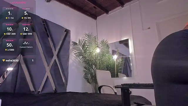 alessandra wells online show from December 4, 11:30 am