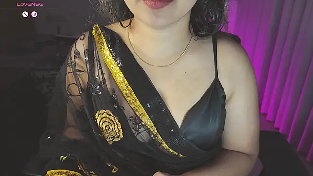 Snapshot of _neesha_414_ chatting on November 24, 7:02 pm neesha 414 online show from November 24, 7:02 pm