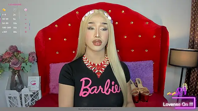Snapshot of TranSEXUALDIVA chatting on September 25, 7:28 pm TranSEXUALDIVA online show from September 25, 7:28 pm