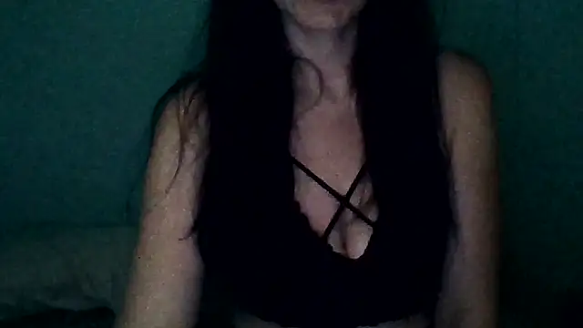 chicacastilla online show from April 25, 6:49 am