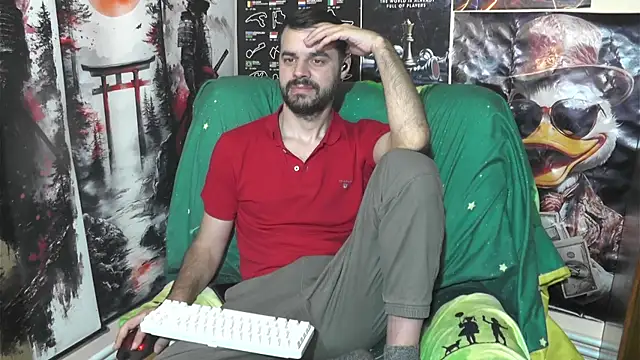 00george online show from April 6, 7:04 pm