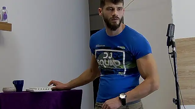 Snapshot of MauroTwin chatting on January 12, 4:08 pm MauroTwin online show from January 12, 4:08 pm