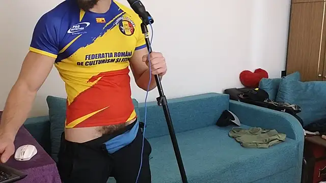 Snapshot of MauroTwin chatting on January 22, 9:10 pm MauroTwin online show from January 22, 9:10 pm