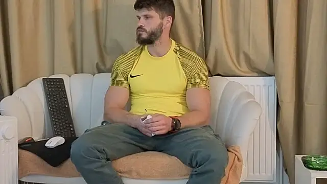 Snapshot of MauroTwin chatting on November 6, 6:31 pm MauroTwin online show from November 6, 6:31 pm