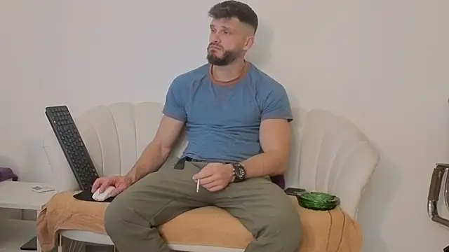 Snapshot of MauroTwin chatting on November 7, 7:36 pm MauroTwin online show from November 7, 7:36 pm