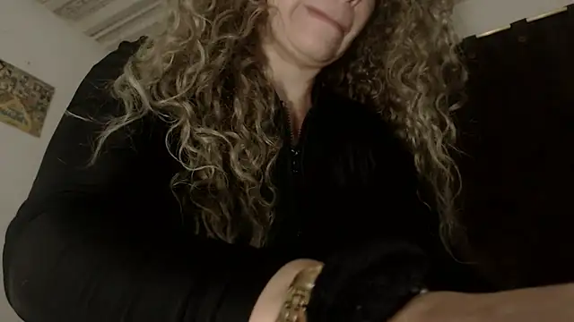 dalilasquirt1 online show from January 16, 8:14 pm