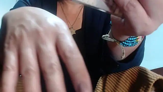 dalilasquirt1 online show from September 12, 2:44 am