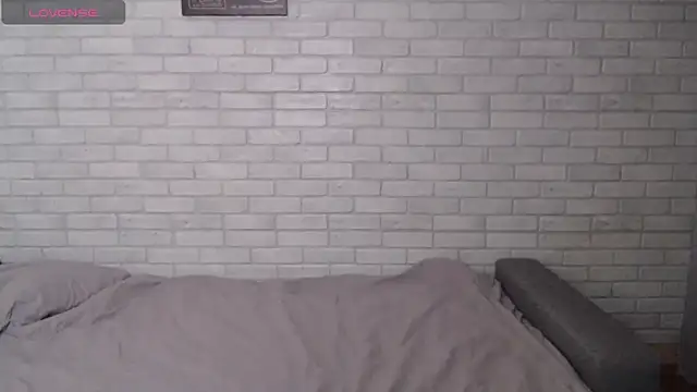 Snapshot of Alexxx_horny chatting on December 1, 3:44 am Alexxx horny online show from December 1, 3:44 am