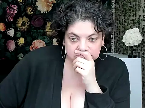 Exotic-Melons online show from December 18, 11:22 pm