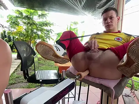 Snapshot of simon_and_david chatting on March 20, 3:14 pm simon and david online show from March 20, 3:14 pm