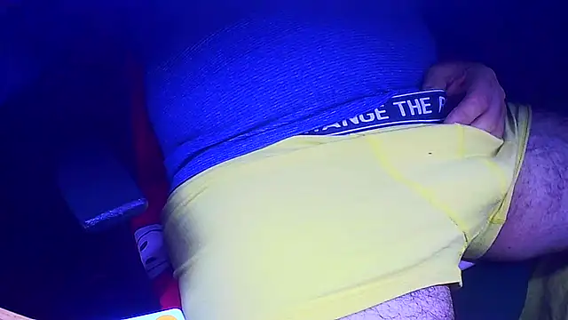 Snapshot of jackhalooween chatting on December 12, 10:24 am jackhalooween online show from December 12, 10:24 am