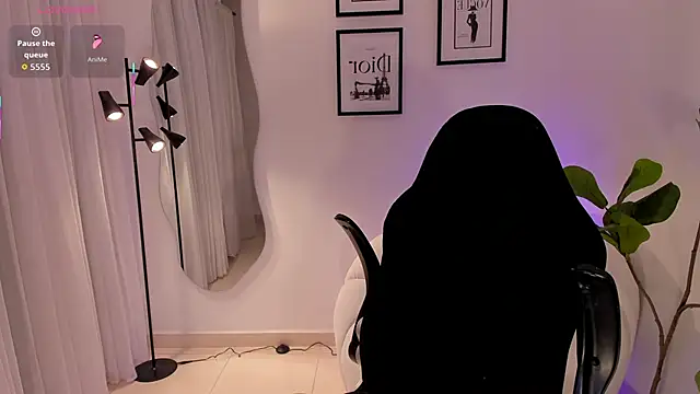 AmyWood online show from February 9, 8:24 pm