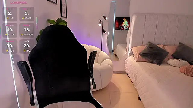 AmyWood online show from March 23, 10:03 pm