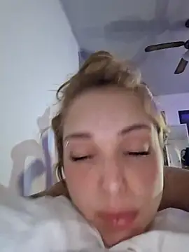 Snapshot of mskuddo chatting on January 31, 10:52 pm mskuddo online show from January 31, 10:52 pm