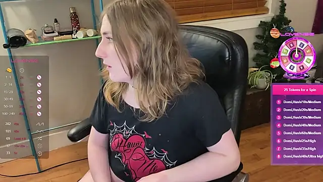 luluvaladon online show from January 7, 5:01 am