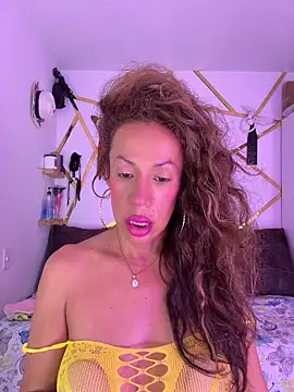 Snapshot of YOURSDEBORA chatting on June 21, 7:38 pm YOURSDEBORA online show from June 21, 7:38 pm
