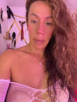 Snapshot of YOURSDEBORA chatting on July 9, 6:45 pm YOURSDEBORA online show from July 9, 6:45 pm