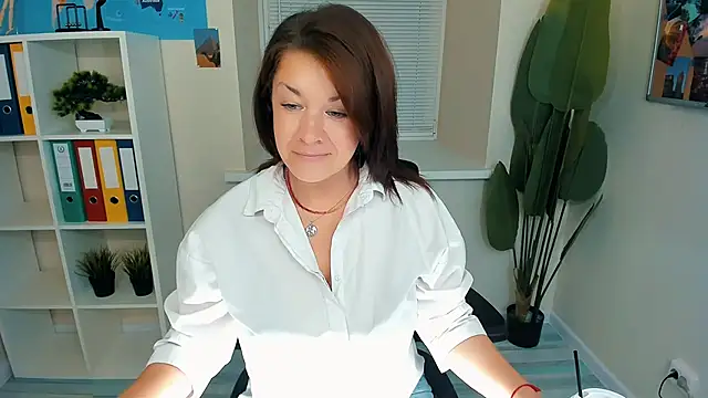 AnaMills online show from September 17, 3:03 pm