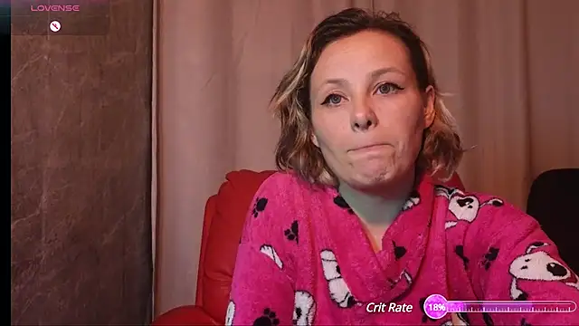 Snapshot of dagny-jo chatting on December 28, 3:04 am dagny-jo online show from December 28, 3:04 am