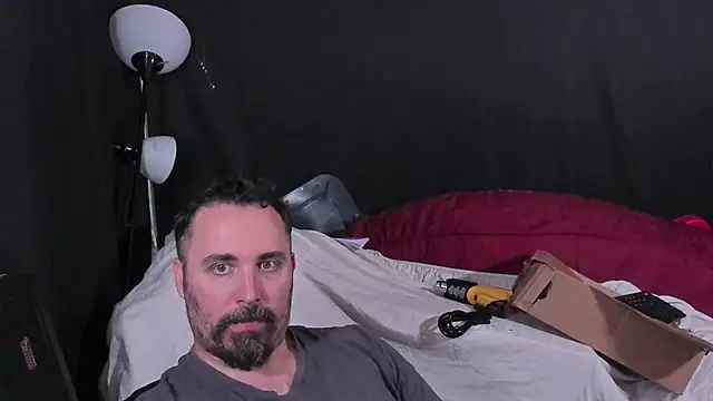 Snapshot of Metalstud chatting on April 29, 5:44 am Metalstud online show from April 29, 5:44 am