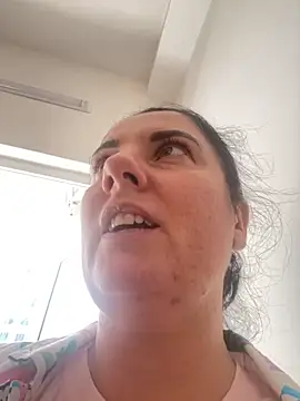 Snapshot of alisiaparril chatting on November 13, 5:17 am alisiaparril online show from November 13, 5:17 am