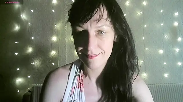 MarieODahliaS online show from October 31, 11:00 am