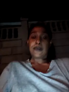 Lisaabrown  online show from April 14, 9:32 pm