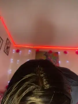 Emma Brown 12 online show from April 22, 9:05 pm