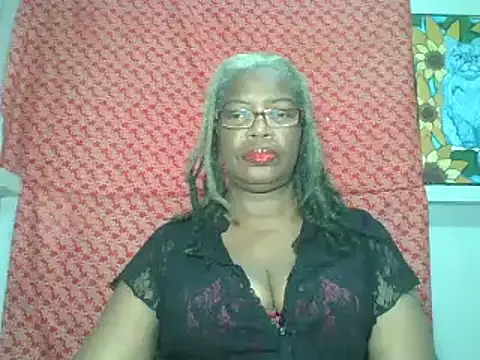 Snapshot of pink69pussy chatting on December 9, 4:01 am pink69pussy online show from December 9, 4:01 am