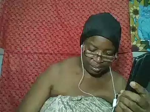 Snapshot of pink69pussy chatting on February 6, 6:35 pm pink69pussy online show from February 6, 6:35 pm