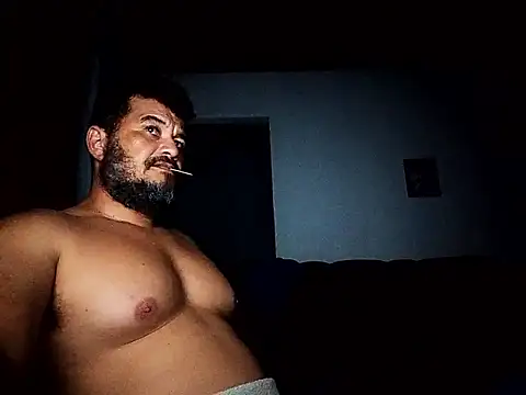 tarra122 online show from May 17, 2:31 am