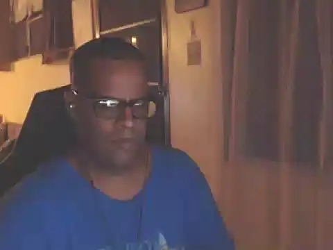 Snapshot of thesugar32 chatting on September 23, 2:25 am thesugar32 online show from September 23, 2:25 am