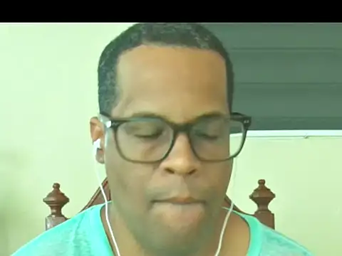 thesugar32 online show from April 25, 1:41 pm