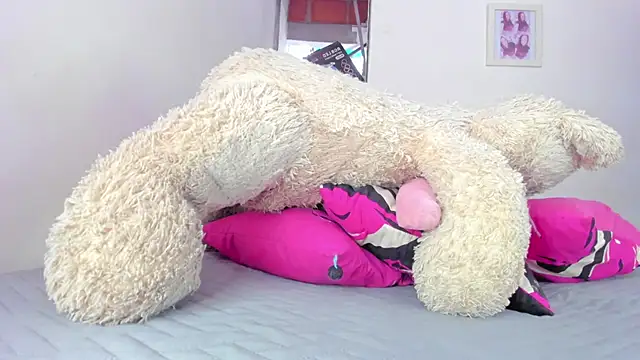 briitany hot online show from December 17, 6:03 pm