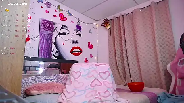 MarilynJones online show from March 21, 6:49 am