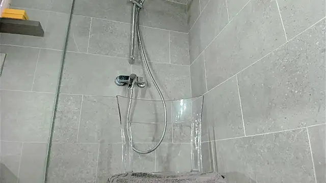 Ego777me online show from April 18, 4:33 pm