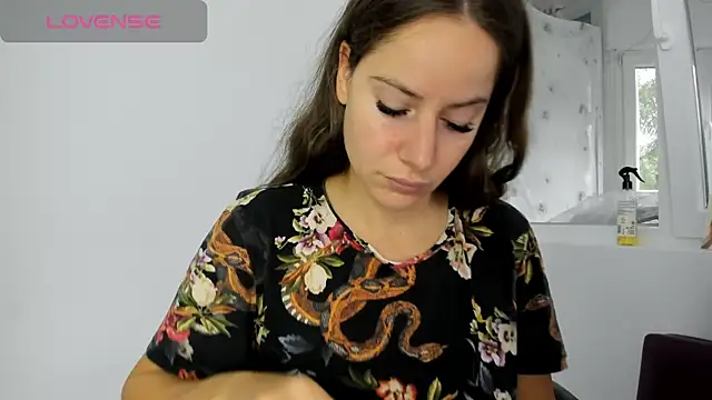 DiamondKay online show from October 9, 7:06 am