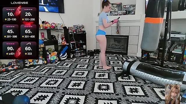 Blondiewithanass online show from March 25, 3:51 pm