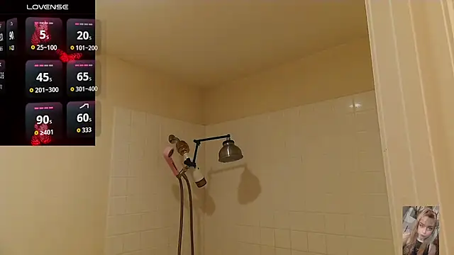 Blondiewithanass online show from June 4, 5:02 am