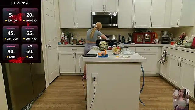 Blondiewithanass online show from June 5, 7:47 am