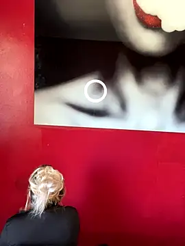 LittleMissEeve online show from October 24, 6:37 pm