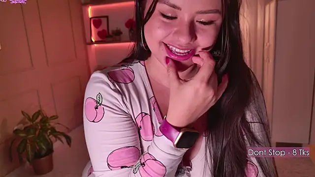 missvale online show from March 1, 6:26 am