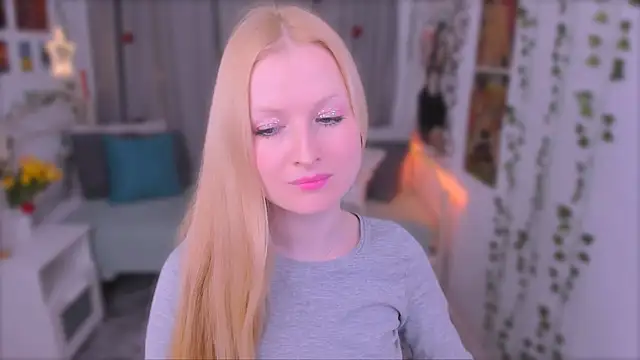 Laly Peach online show from December 26, 10:52 pm